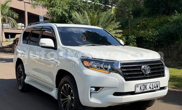 Nunua Ilio tumika Toyota Land Cruiser Prado Nyeupe Gari ndani ya Nairobi nchini Nairobi Nunua Ilio tumika Toyota Land Cruiser Prado Nyeupe Gari ndani ya Nairobi nchini Nairobi