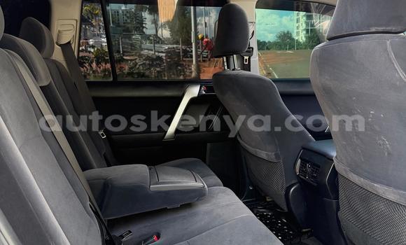 Nunua Ilio tumika Toyota Land Cruiser Prado Nyeupe Gari ndani ya Nairobi nchini Nairobi Nunua Ilio tumika Toyota Land Cruiser Prado Nyeupe Gari ndani ya Nairobi nchini Nairobi