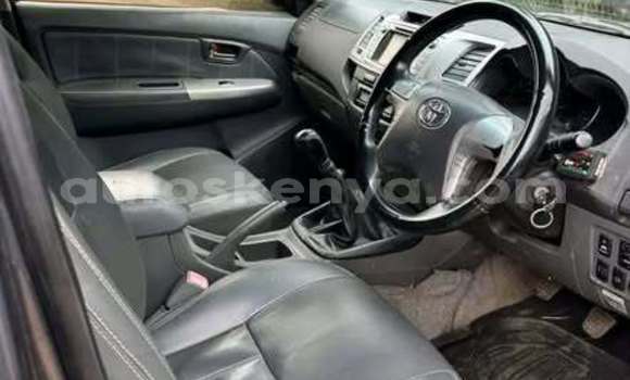Oofamaa Toyota Hilux Other Makiinaa iti Bute keessatti Northeast Kenya keessatti Oofamaa Toyota Hilux Other Makiinaa iti Bute keessatti Northeast Kenya keessatti