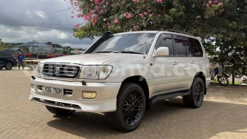 Big with watermark toyota land cruiser prado northeast kenya bute 29609