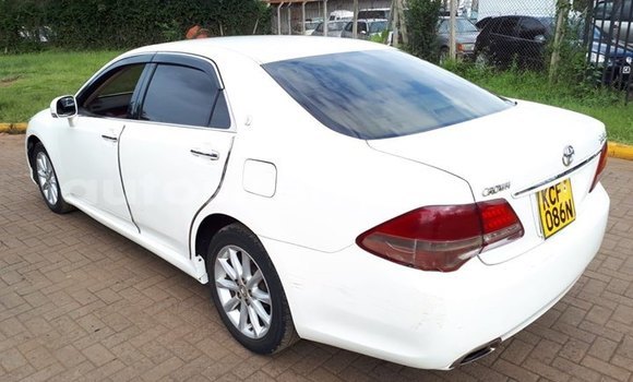 Buy Used Toyota Crown White Car in Nairobi in Nairobi Buy Used Toyota Crown White Car in Nairobi in Nairobi