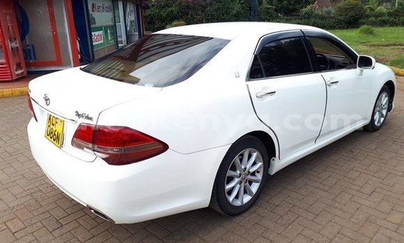 Buy Used Toyota Crown White Car in Nairobi in Nairobi Buy Used Toyota Crown White Car in Nairobi in Nairobi