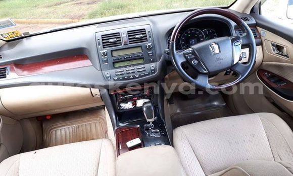 Buy Used Toyota Crown White Car in Nairobi in Nairobi Buy Used Toyota Crown White Car in Nairobi in Nairobi