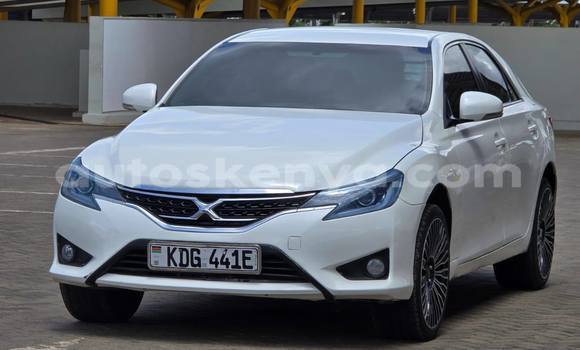 Buy Used Toyota Mark X White Car in Nairobi in Nairobi Buy Used Toyota Mark X White Car in Nairobi in Nairobi