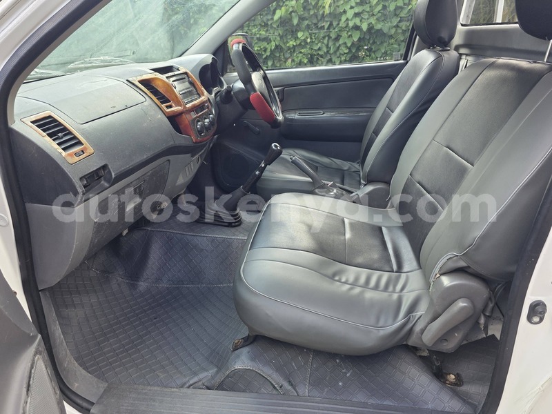 Big with watermark toyota hilux nairobi nairobi 29672