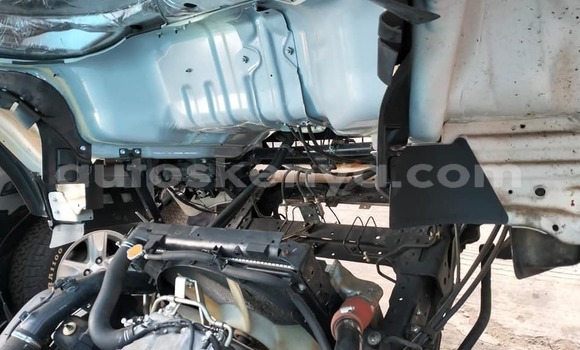 Oofamaa Isuzu N–serie White Netiree iti Machakos keessatti Nairobi keessatti Oofamaa Isuzu N–serie White Netiree iti Machakos keessatti Nairobi keessatti