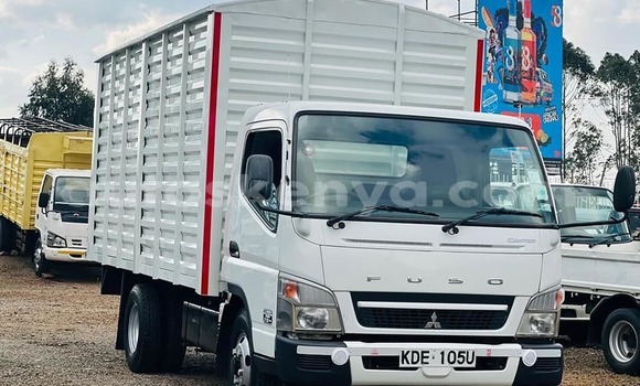 Buy Used Mitsubishi Fuso White Truck in Machakos in Nairobi