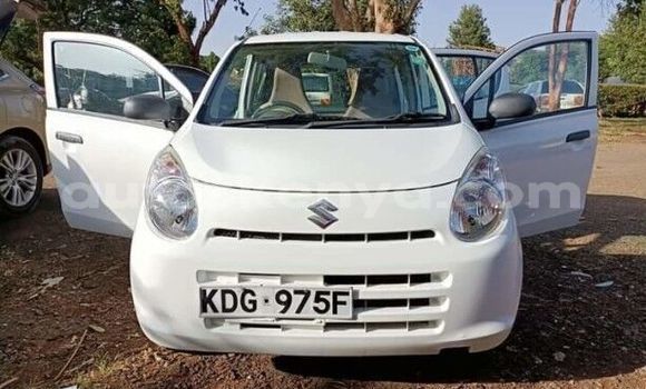 Buy Used Suzuki Alto White Car in Machakos in Nairobi