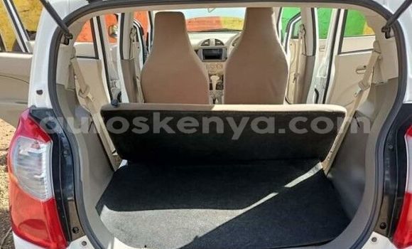 Oofamaa Suzuki Alto White Makiinaa iti Machakos keessatti Nairobi keessatti Oofamaa Suzuki Alto White Makiinaa iti Machakos keessatti Nairobi keessatti