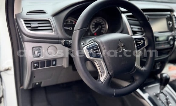 Buy Used Mitsubishi L200 White Car in Nairobi in Nairobi Buy Used Mitsubishi L200 White Car in Nairobi in Nairobi