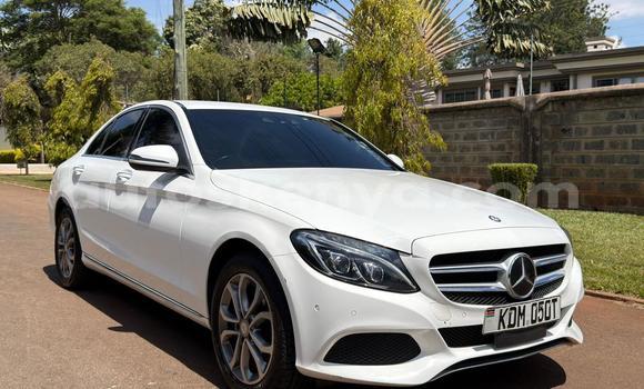 Oofamaa Mercedes‒Benz C–Class White Makiinaa iti Nairobi keessatti Nairobi keessatti Oofamaa Mercedes‒Benz C–Class White Makiinaa iti Nairobi keessatti Nairobi keessatti