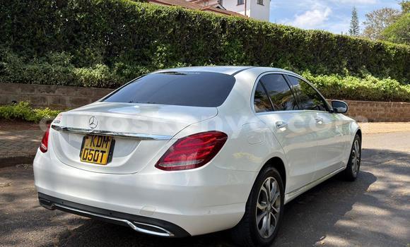 Oofamaa Mercedes‒Benz C–Class White Makiinaa iti Nairobi keessatti Nairobi keessatti Oofamaa Mercedes‒Benz C–Class White Makiinaa iti Nairobi keessatti Nairobi keessatti
