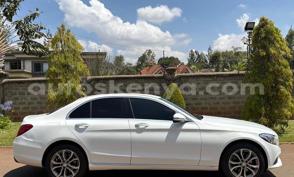 Oofamaa Mercedes‒Benz C–Class White Makiinaa iti Nairobi keessatti Nairobi keessatti Oofamaa Mercedes‒Benz C–Class White Makiinaa iti Nairobi keessatti Nairobi keessatti