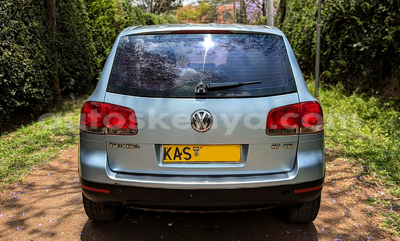 Oofamaa Volkswagen Touareg Blue Makiinaa iti Nairobi keessatti Nairobi keessatti Oofamaa Volkswagen Touareg Blue Makiinaa iti Nairobi keessatti Nairobi keessatti