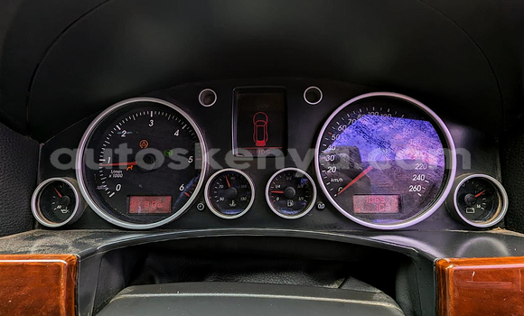 Oofamaa Volkswagen Touareg Blue Makiinaa iti Nairobi keessatti Nairobi keessatti Oofamaa Volkswagen Touareg Blue Makiinaa iti Nairobi keessatti Nairobi keessatti