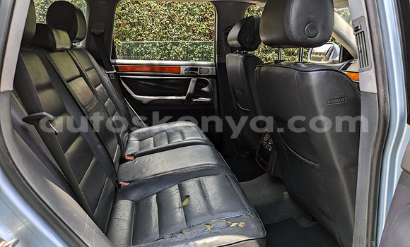 Oofamaa Volkswagen Touareg Blue Makiinaa iti Nairobi keessatti Nairobi keessatti Oofamaa Volkswagen Touareg Blue Makiinaa iti Nairobi keessatti Nairobi keessatti
