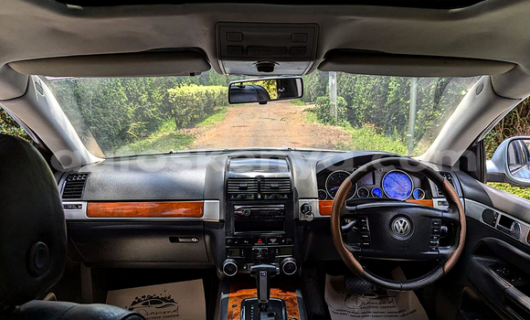Oofamaa Volkswagen Touareg Blue Makiinaa iti Nairobi keessatti Nairobi keessatti Oofamaa Volkswagen Touareg Blue Makiinaa iti Nairobi keessatti Nairobi keessatti