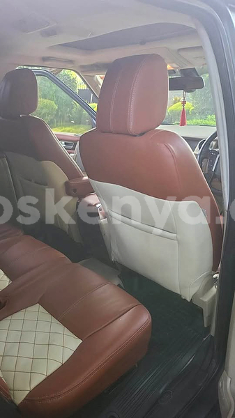 Big with watermark land rover discovery nairobi nairobi 29717