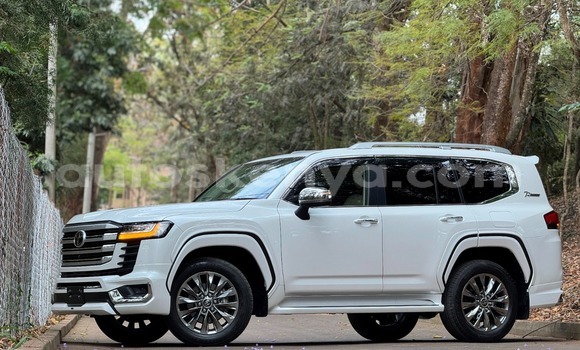 Nunua Ilio tumika Toyota Land Cruiser Nyeupe Gari ndani ya Nairobi nchini Nairobi Nunua Ilio tumika Toyota Land Cruiser Nyeupe Gari ndani ya Nairobi nchini Nairobi
