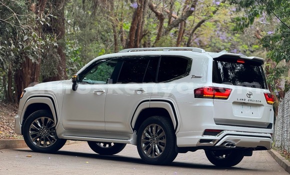 Nunua Ilio tumika Toyota Land Cruiser Nyeupe Gari ndani ya Nairobi nchini Nairobi Nunua Ilio tumika Toyota Land Cruiser Nyeupe Gari ndani ya Nairobi nchini Nairobi