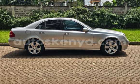 Oofamaa Mercedes‒Benz E–Class Silver Makiinaa iti Nairobi keessatti Nairobi keessatti Oofamaa Mercedes‒Benz E–Class Silver Makiinaa iti Nairobi keessatti Nairobi keessatti