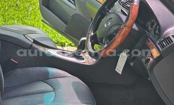 Oofamaa Mercedes‒Benz E–Class Silver Makiinaa iti Nairobi keessatti Nairobi keessatti Oofamaa Mercedes‒Benz E–Class Silver Makiinaa iti Nairobi keessatti Nairobi keessatti