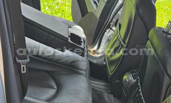 Oofamaa Mercedes‒Benz E–Class Silver Makiinaa iti Nairobi keessatti Nairobi keessatti Oofamaa Mercedes‒Benz E–Class Silver Makiinaa iti Nairobi keessatti Nairobi keessatti