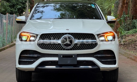 Oofamaa Mercedes‒Benz GLE Coupe White Makiinaa iti Nairobi keessatti Nairobi keessatti Oofamaa Mercedes‒Benz GLE Coupe White Makiinaa iti Nairobi keessatti Nairobi keessatti
