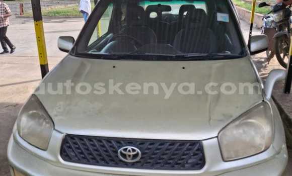 Oofamaa Toyota RAV4 Brown Makiinaa iti Nairobi keessatti Nairobi keessatti