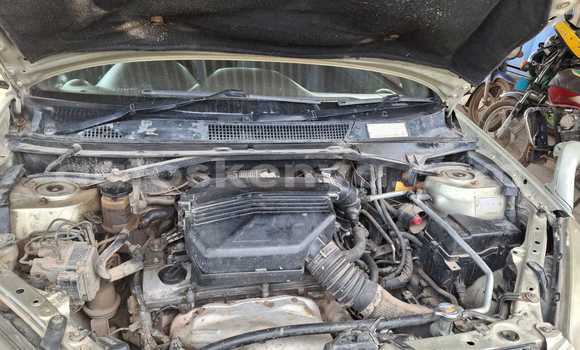 Nunua Ilio tumika Toyota RAV4 Brown Gari ndani ya Nairobi nchini Nairobi Nunua Ilio tumika Toyota RAV4 Brown Gari ndani ya Nairobi nchini Nairobi