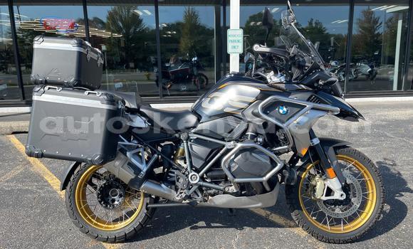 Nunua Ilio tumika BMW R1200GS Adventure Nyeusi Bike ndani ya Nairobi nchini Nairobi