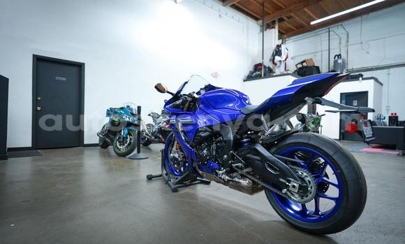Buy Used Yamaha R1 Blue Bike in Nairobi in Nairobi Buy Used Yamaha R1 Blue Bike in Nairobi in Nairobi