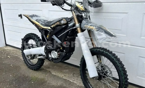 Oofamaa Atk 605 Black Doqdoqqee iti Kapenguria keessatti Rift Valley keessatti Oofamaa Atk 605 Black Doqdoqqee iti Kapenguria keessatti Rift Valley keessatti