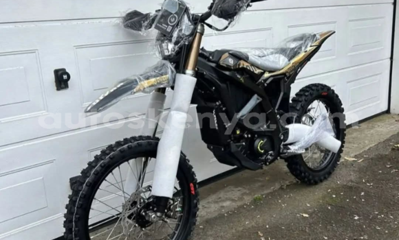 Oofamaa Atk 605 Black Doqdoqqee iti Kapenguria keessatti Rift Valley keessatti Oofamaa Atk 605 Black Doqdoqqee iti Kapenguria keessatti Rift Valley keessatti