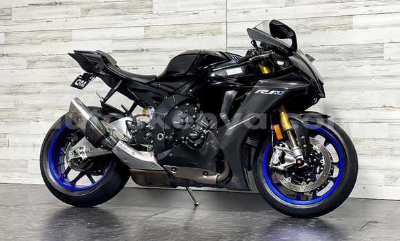 Oofamaa Yamaha RS Black Doqdoqqee iti Lodwar keessatti Rift Valley keessatti