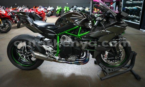 Buy Used Kawasaki Ninja Beige Bike in Nairobi in Nairobi Buy Used Kawasaki Ninja Beige Bike in Nairobi in Nairobi