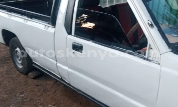 Buy Used Mitsubishi Van White Truck in Kisii in Nyanza