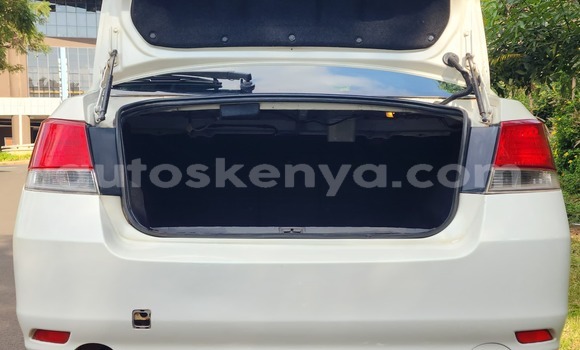 Buy Used Subaru Legacy White Car in Nairobi in Nairobi Buy Used Subaru Legacy White Car in Nairobi in Nairobi