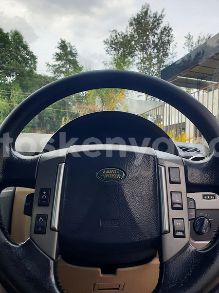 Big with watermark land rover discovery nairobi nairobi 29894