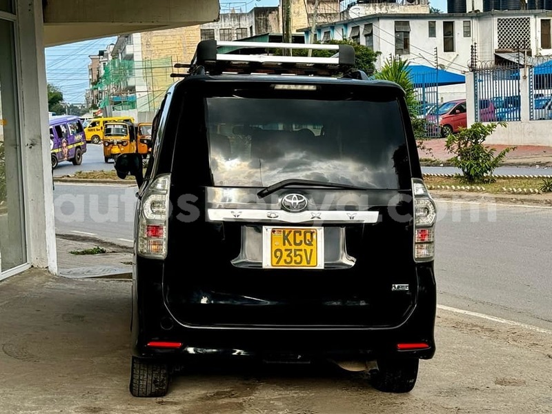 Big with watermark toyota voxy nairobi machakos 29926