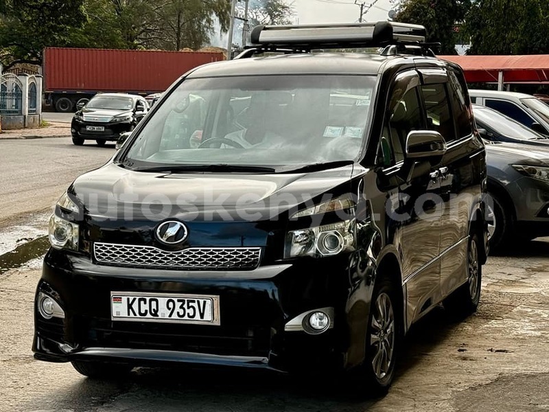 Big with watermark toyota voxy nairobi machakos 29926
