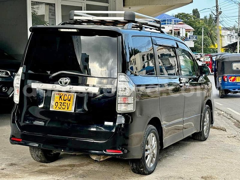 Big with watermark toyota voxy nairobi machakos 29926