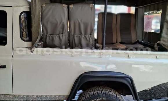 Buy Used Land Rover Defender Other Car in Nairobi in Nairobi Buy Used Land Rover Defender Other Car in Nairobi in Nairobi