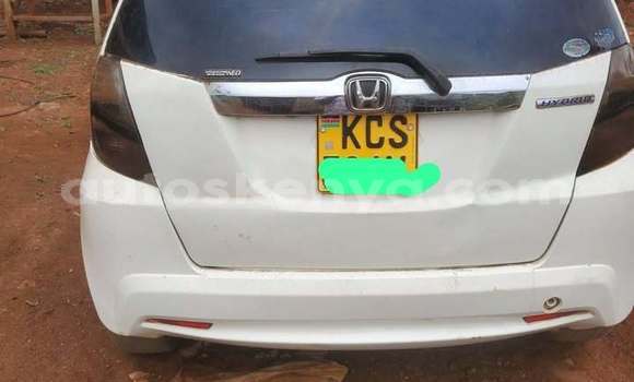 Buy Used Honda Fit White Car in Nairobi in Nairobi Buy Used Honda Fit White Car in Nairobi in Nairobi