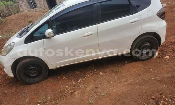 Buy Used Honda Fit White Car in Nairobi in Nairobi Buy Used Honda Fit White Car in Nairobi in Nairobi