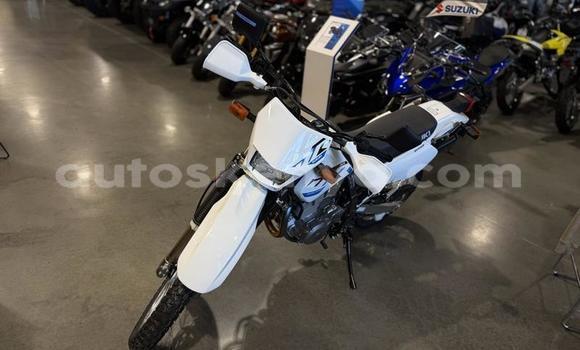 Buy Used Suzuki DR-Z White Bike in Nanyuki in Rift Valley Buy Used Suzuki DR-Z White Bike in Nanyuki in Rift Valley
