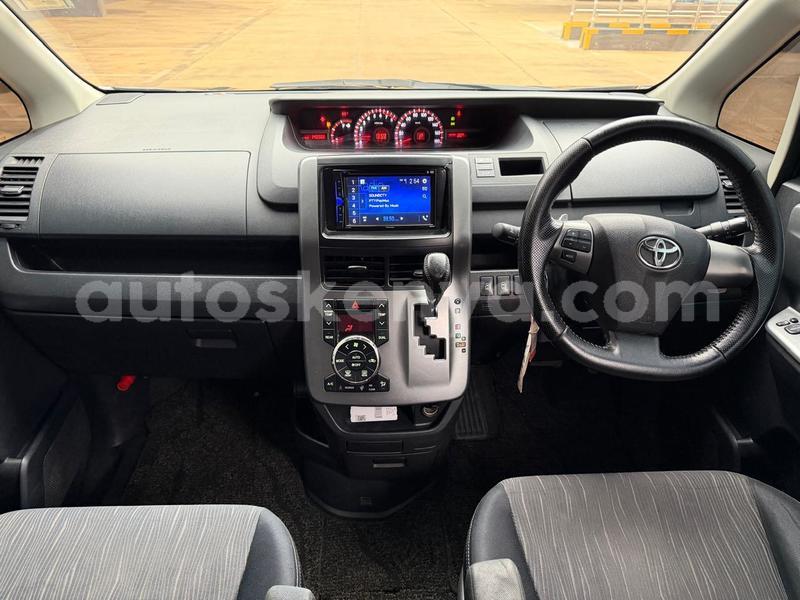 Big with watermark toyota voxy nairobi nairobi 29969