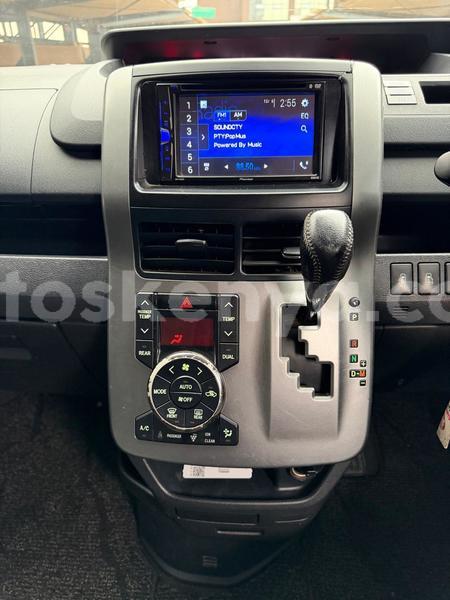 Big with watermark toyota voxy nairobi nairobi 29969