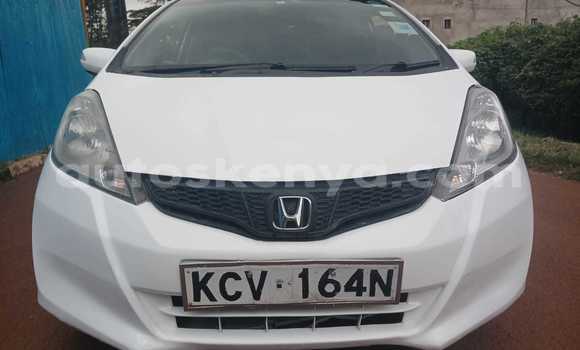 Buy Used Honda Fit White Car in Nairobi in Nairobi