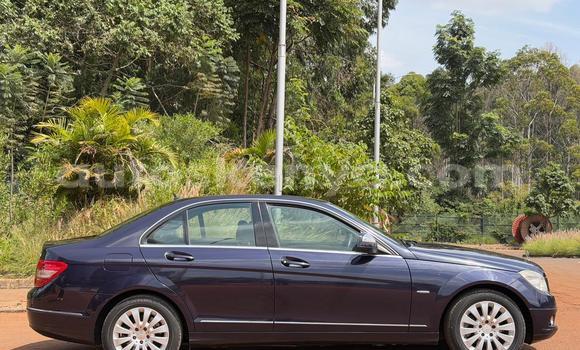 Nunua Ilio tumika Mercedes‒Benz C–Class Nyeusi Gari ndani ya Nairobi nchini Nairobi Nunua Ilio tumika Mercedes‒Benz C–Class Nyeusi Gari ndani ya Nairobi nchini Nairobi